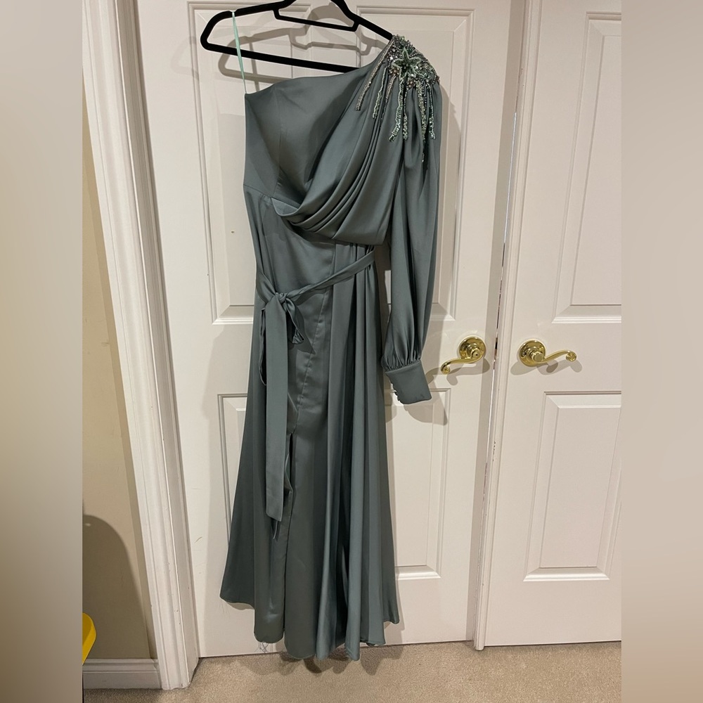 Beautiful Long evening gown